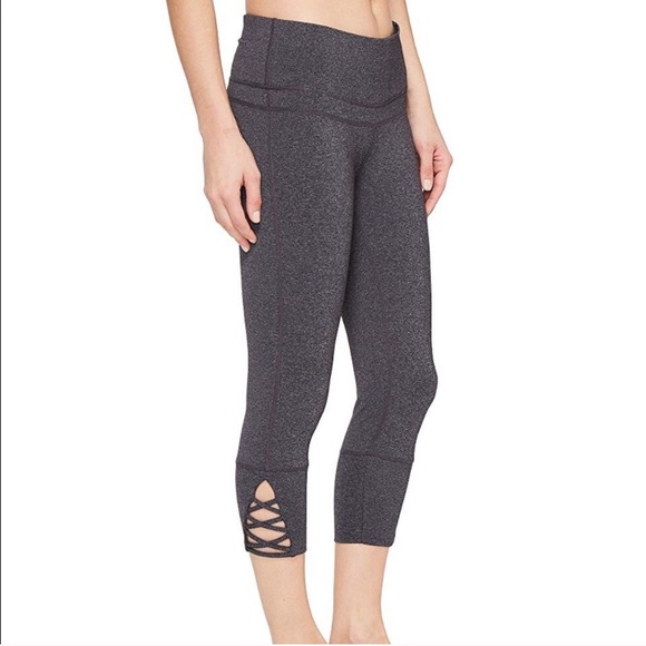 Prana Deco Capri Yoga Cropped Leggings 